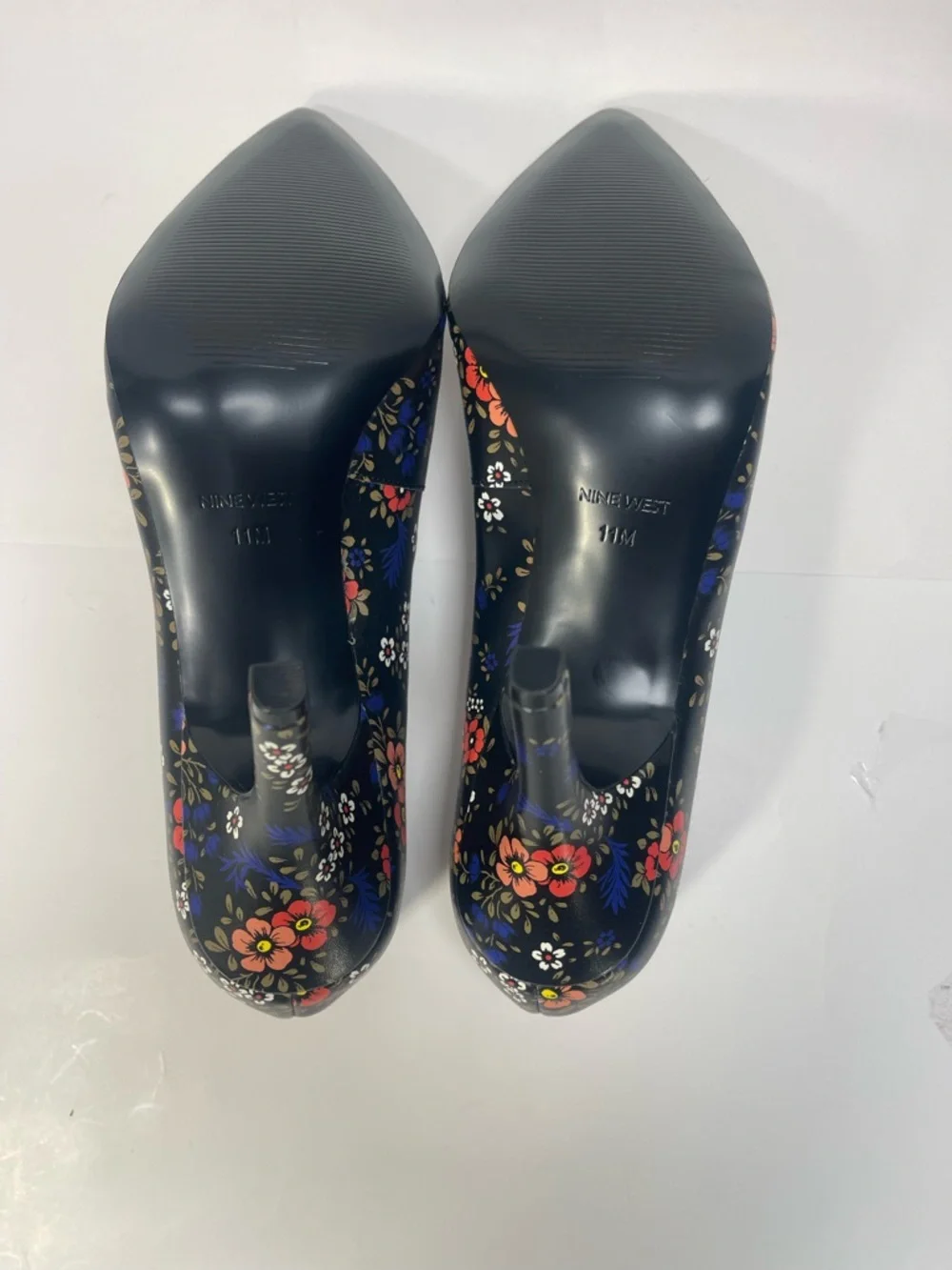 Nine West Black Floral Pointed Pumps with Red and Pink Blooms - Picture 7 of 7